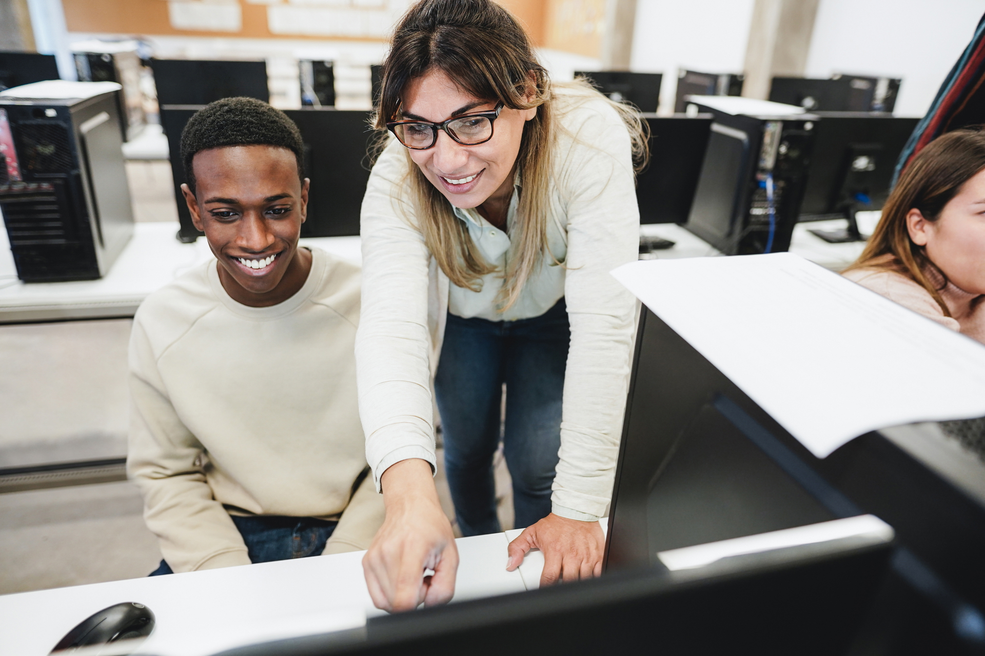 Teacher Working With Students Inside Computer Clas 2021 12 09 19 50 57 Utc