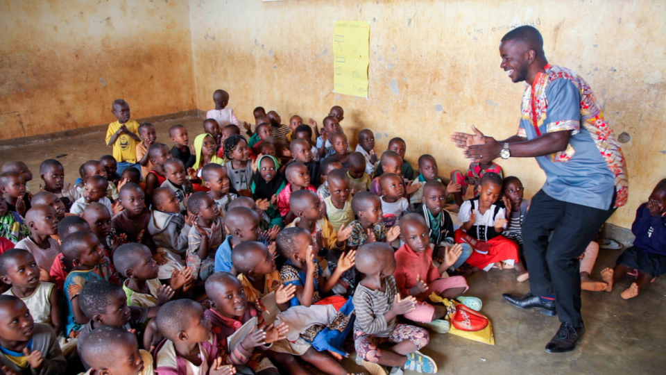 World Teachers Day Article 960X540